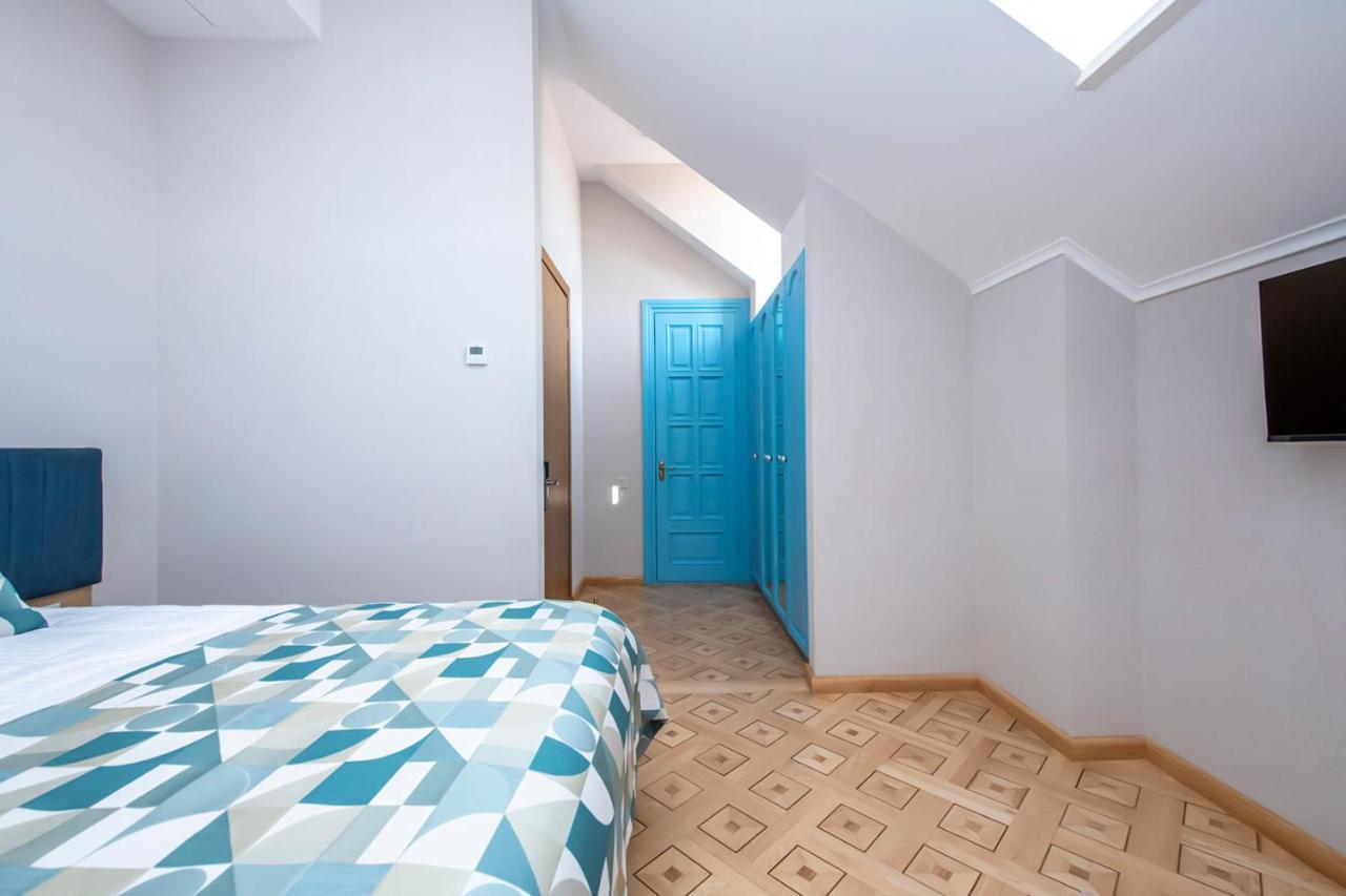 Hotel Solo Тбилиси Экстерьер фото