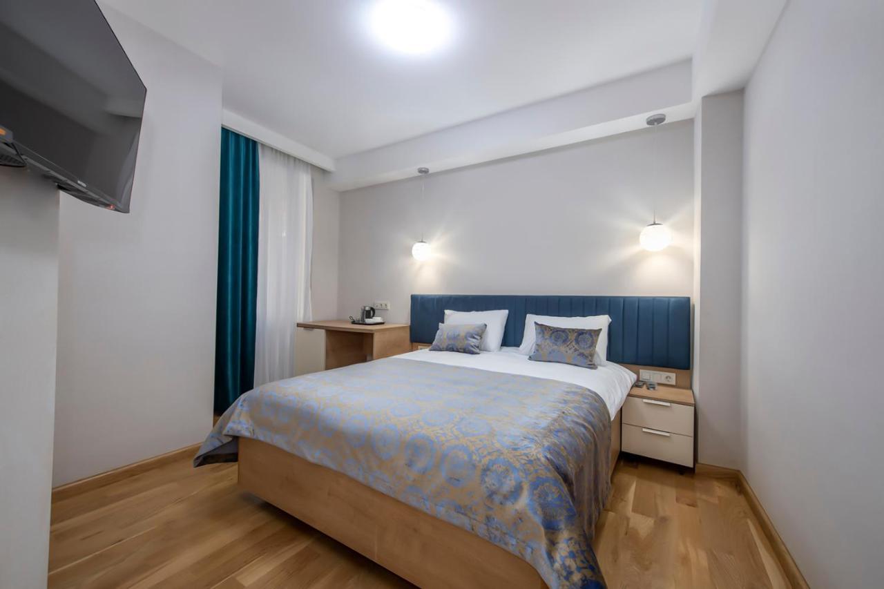 Hotel Solo Тбилиси Экстерьер фото